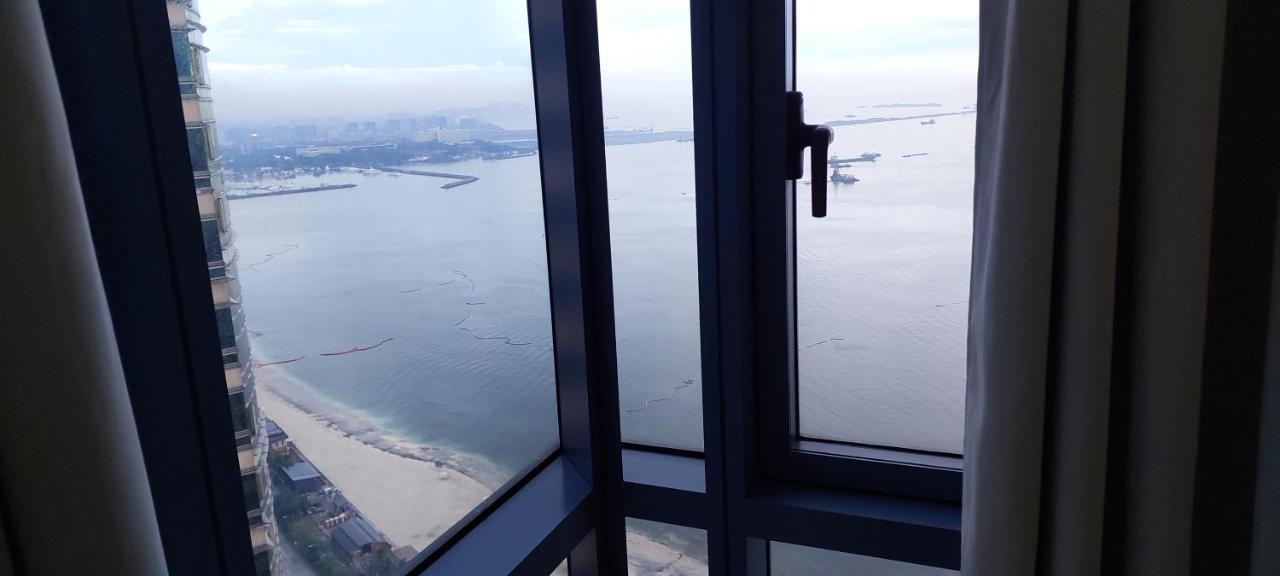 Magnificent View Of Bay, Roxas Blvd, Us Embassy Apartment Manila